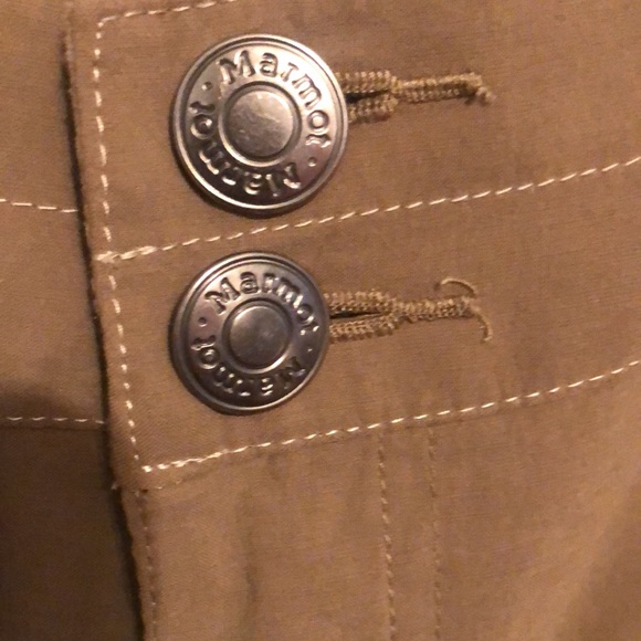 Like New Women’s Marmot Shorts 10 - Picture 2 of 12